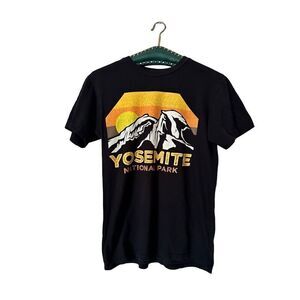 Philcos Yosemite National Park Short Sleeve Graphic Tee
